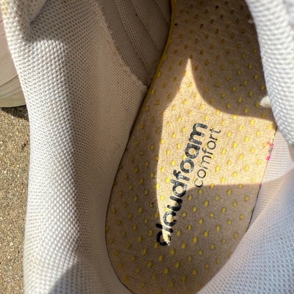 Adidas Women's White and Bright Pink Sneakers - Picture 12 of 13